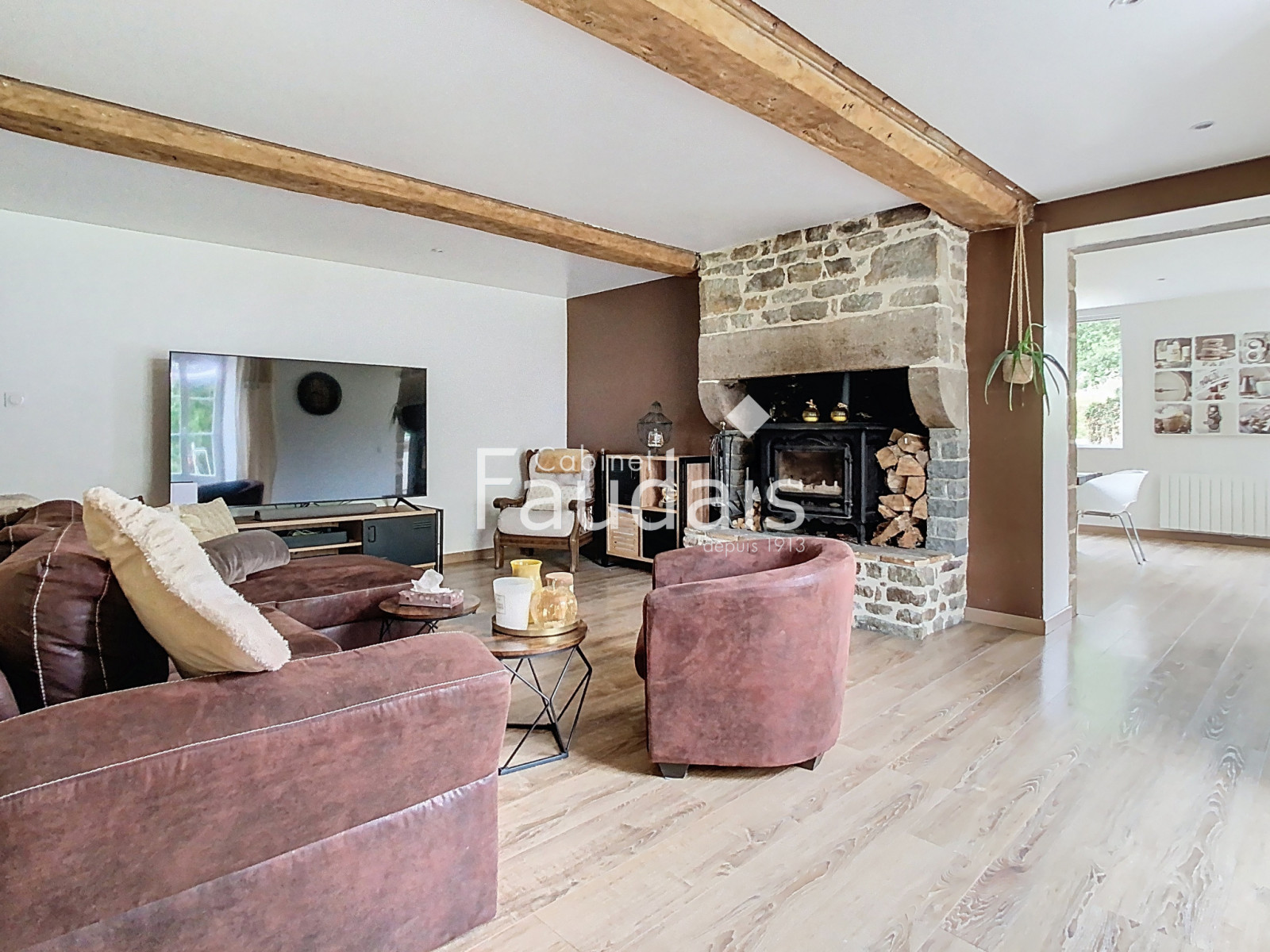 
                                                Vente
                                                 DOMJEAN, Maison en pierre de 170m2 