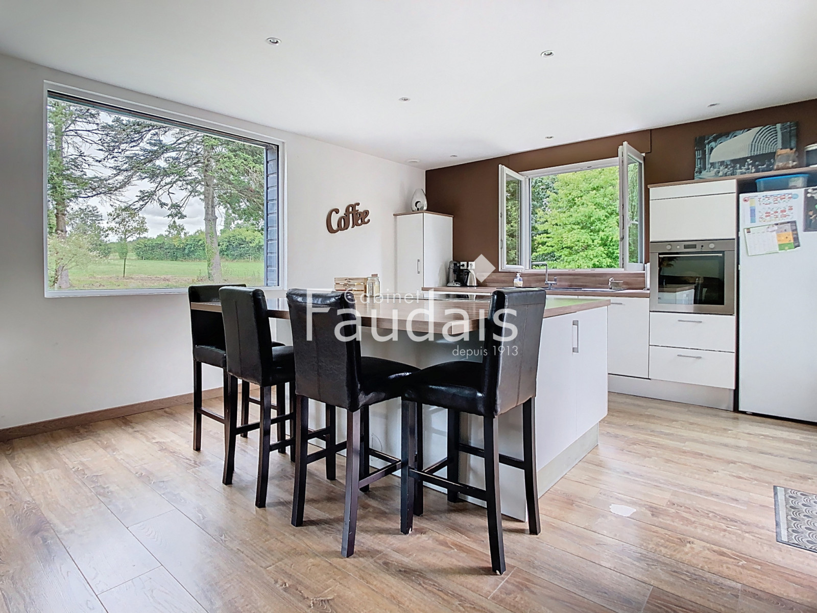 
                                                Vente
                                                 DOMJEAN, Maison en pierre de 170m2 