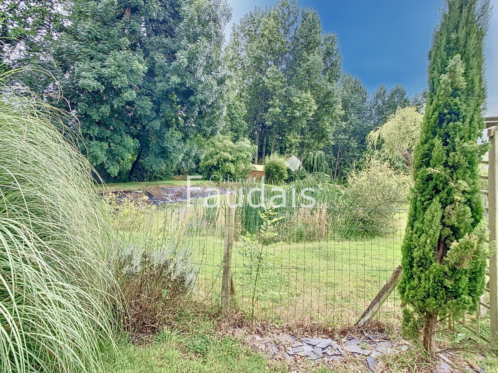 
                                                Vente
                                                 DOMJEAN, Maison en pierre de 170m2 