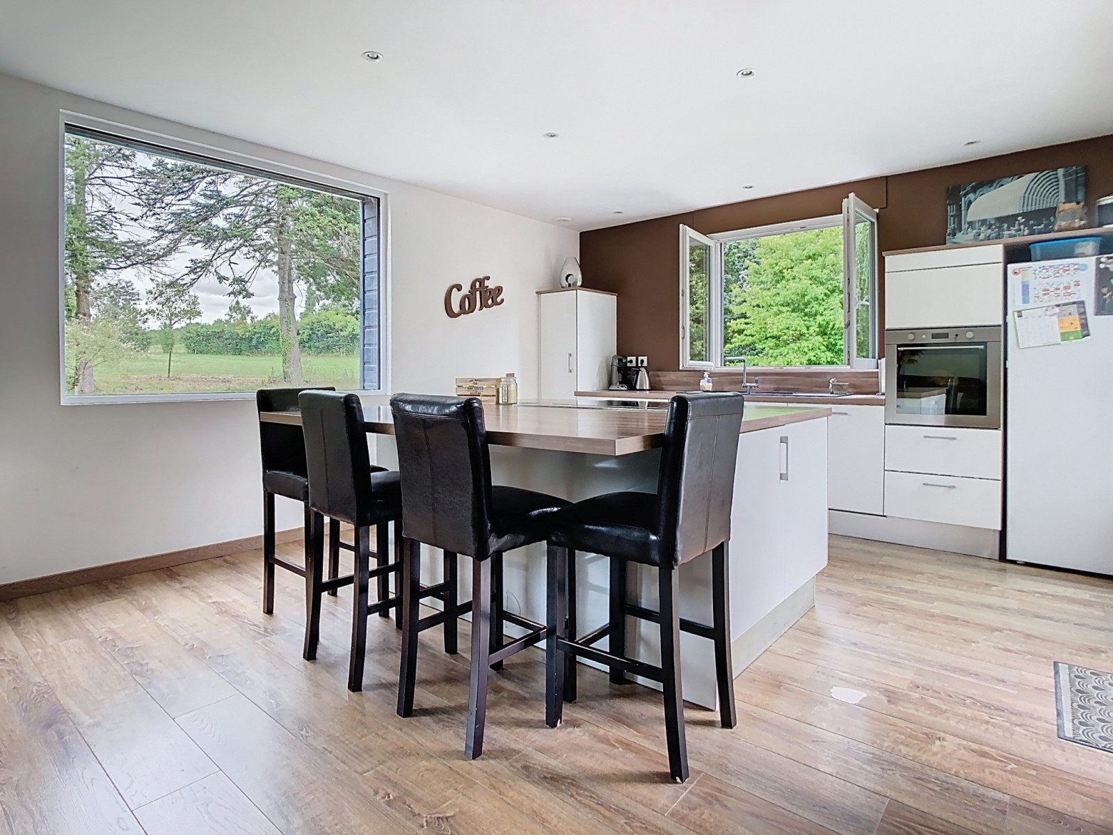 
                                                Vente
                                                 DOMJEAN, Maison en pierre de 170m2 