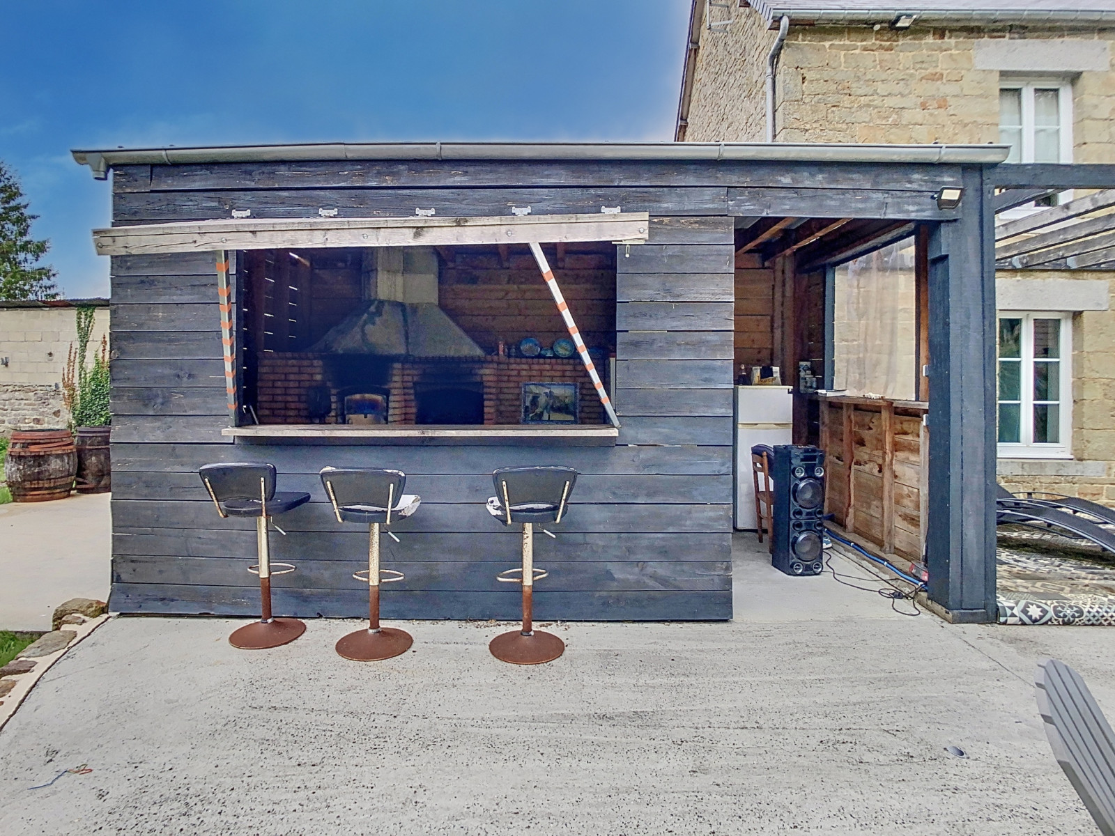 
                                                Vente
                                                 DOMJEAN, Maison en pierre de 170m2 