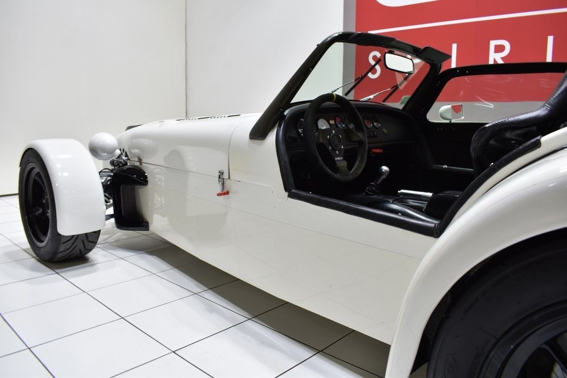 
                                                Voiture
                                                 DONKERVOORT D8 Cosworth