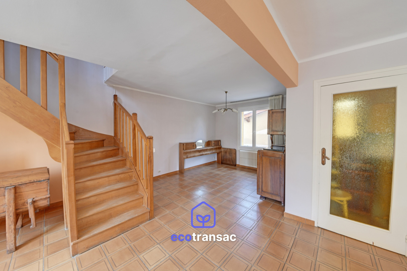 
                                                Vente
                                                 Double maison sur 668 m² de terrain à Saint-Genis-Laval