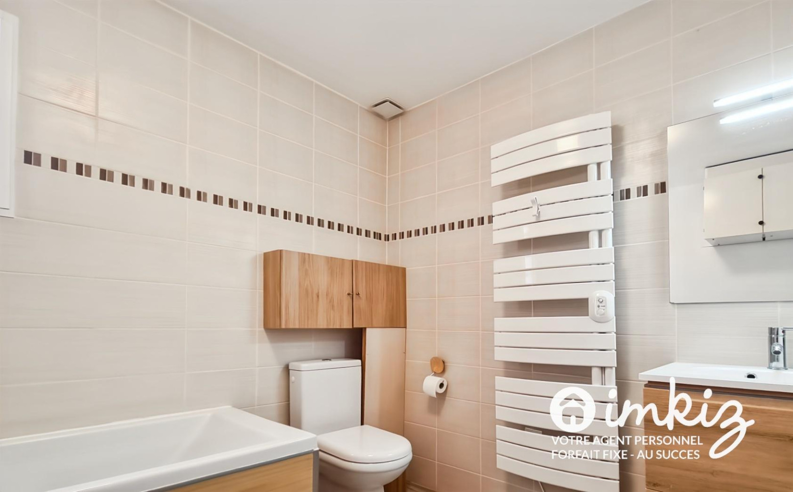 
                                                Vente
                                                 DPE B - Maison ossature bois - Dépendance rénovée