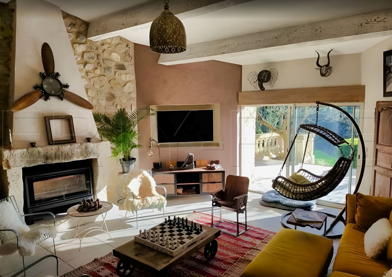 
                                                Vente
                                                 DROME PROVENCALE DOMAINE D'EXCEPTION 15 HA