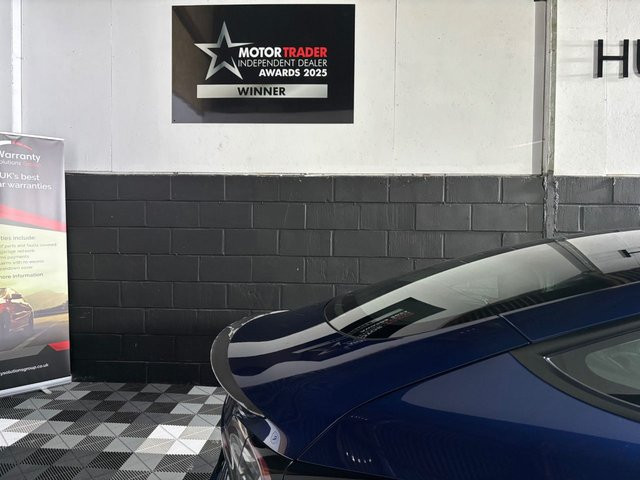 
                                                Voiture
                                                 (Dual Motor) Performance Saloon 4dr Electric Auto 4WDE (Performance Upgrade) (449 bhp)