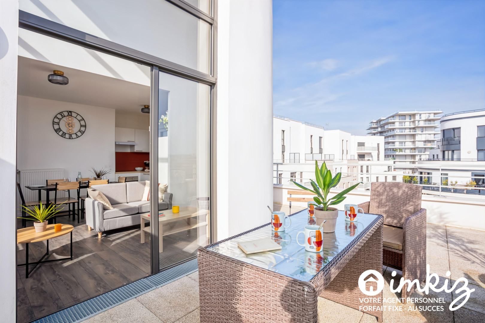
                                                Vente
                                                 Duplex 111m2 4cha dern étag, terrasse, double park