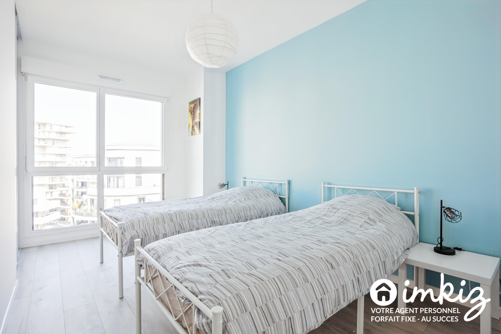 
                                                Vente
                                                 Duplex 111m2 4cha dern étag, terrasse, double park