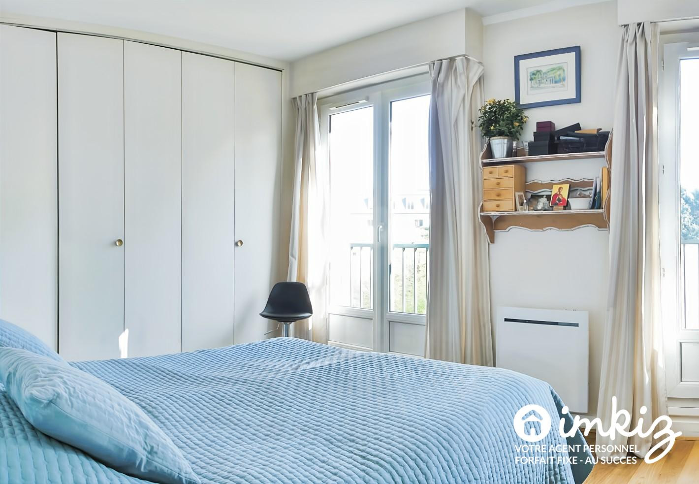 
                                                Vente
                                                 Duplex 137 m2 carrez (168m² sol) 5ch, Pl Alex. 1er