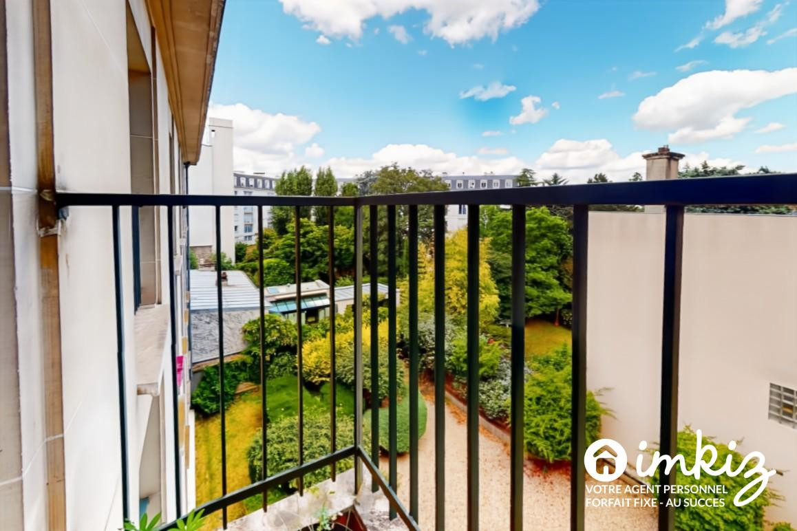 
                                                Vente
                                                 Duplex 137 m2 carrez (168m² sol) 5ch, Pl Alex. 1er