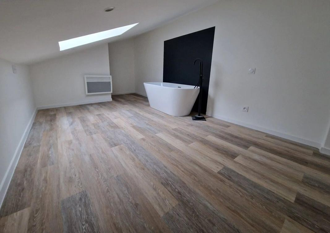 
                                                Location
                                                 Duplex 2 pièces 36 m2 Marseille