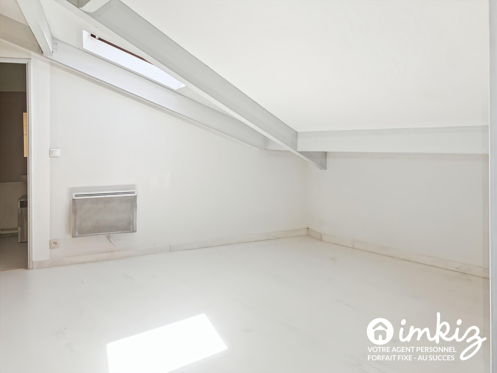 
                                                Vente
                                                 Duplex 2 pièces avec balcon, cave et parking