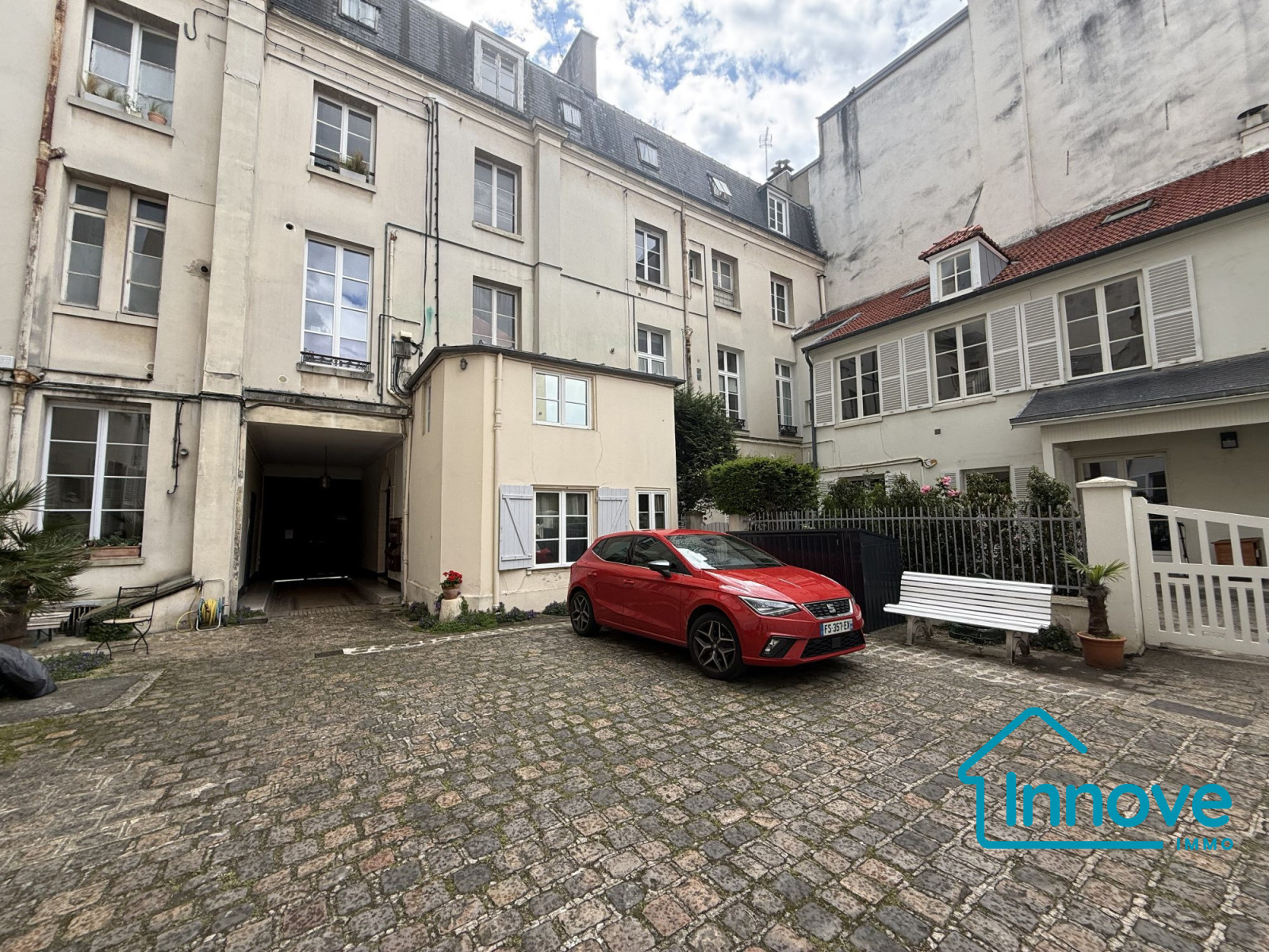 
                                                Vente
                                                 Duplex 24 m²