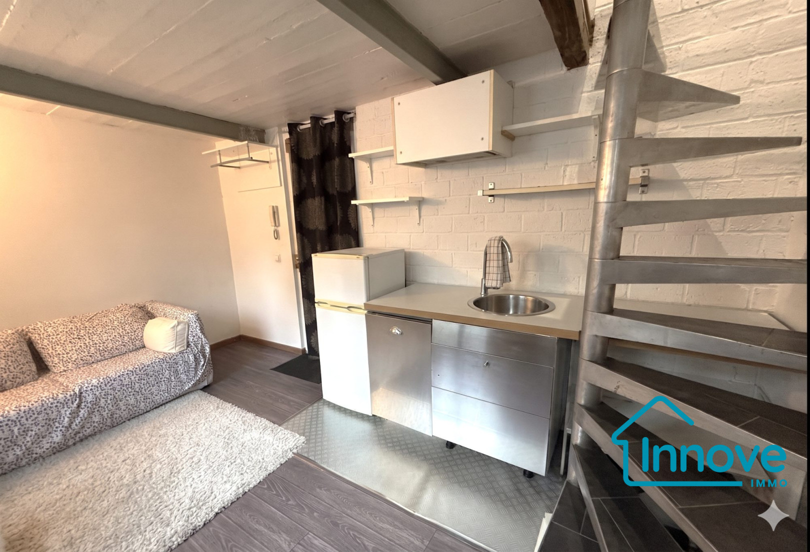
                                                Vente
                                                 Duplex 24 m²