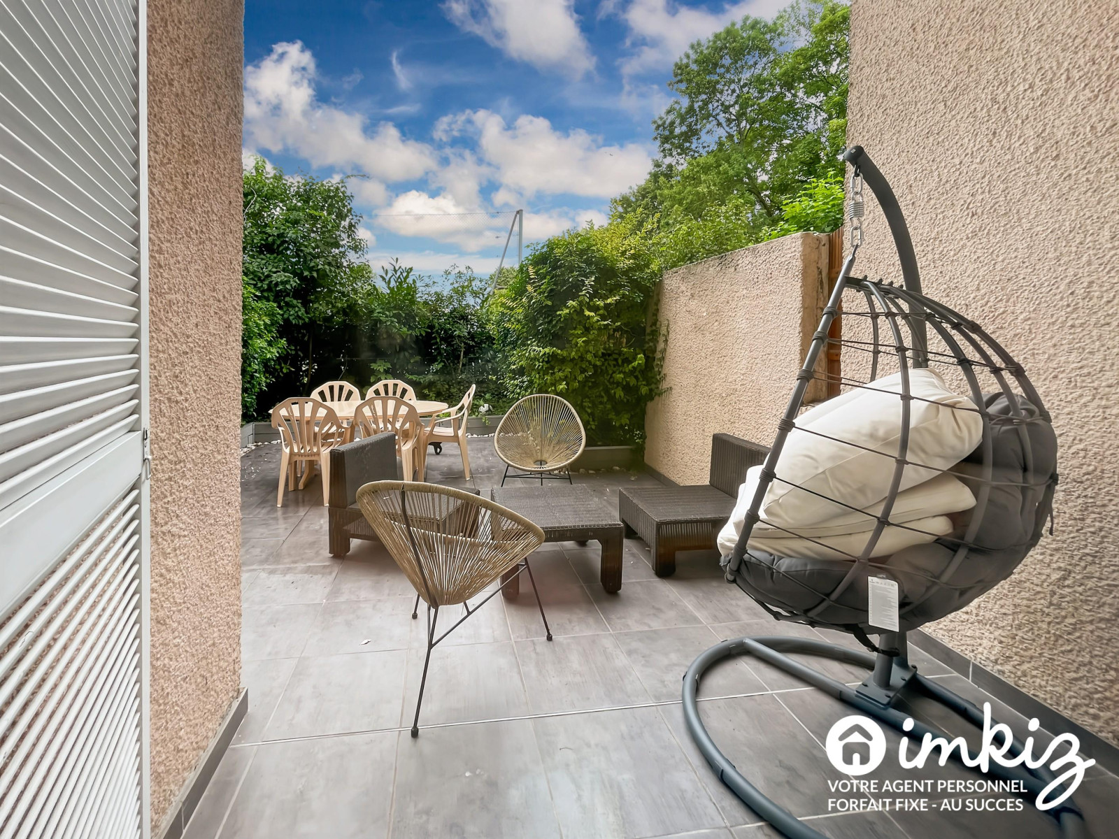 
                                                Vente
                                                 Duplex 3 pièces