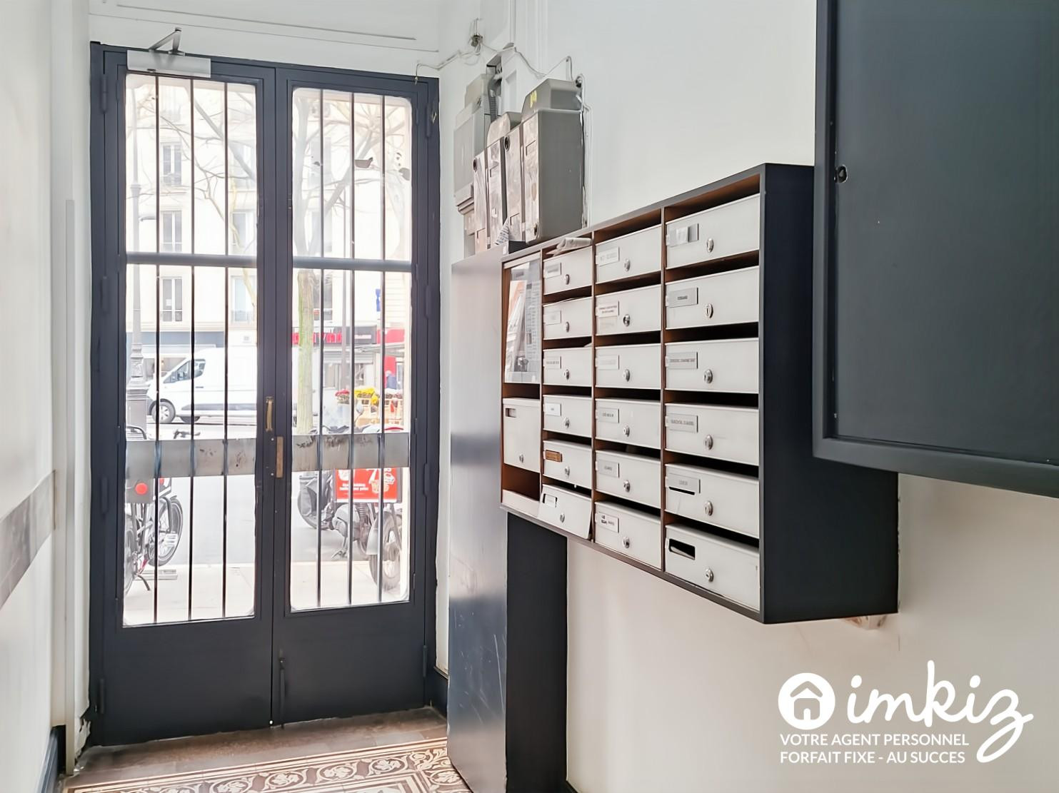 
                                                Vente
                                                 Duplex 3 pièces avec balcon et dépendance