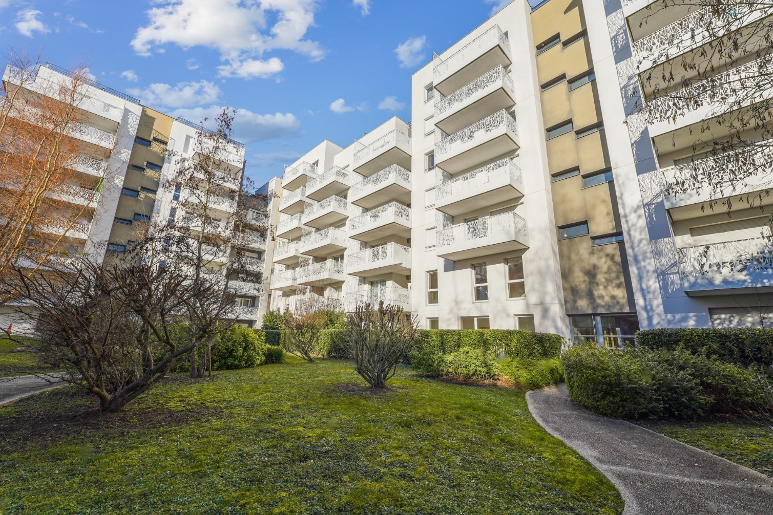 
                                                Vente
                                                 Duplex - 3 pièces avec terrasse - Cergy