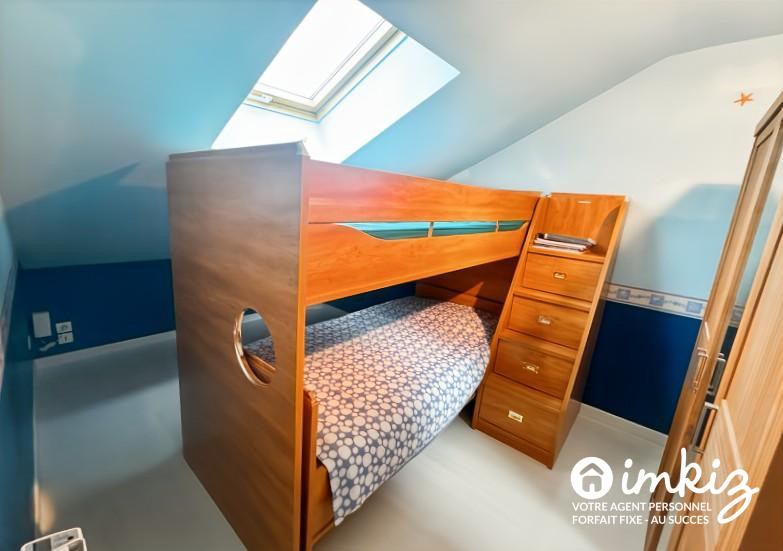 
                                                Vente
                                                 Duplex 3 pièces, restauré