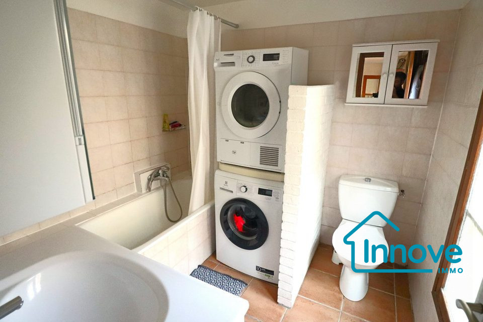 
                                                Vente
                                                 Duplex 3 pièces Versailles Montbauron