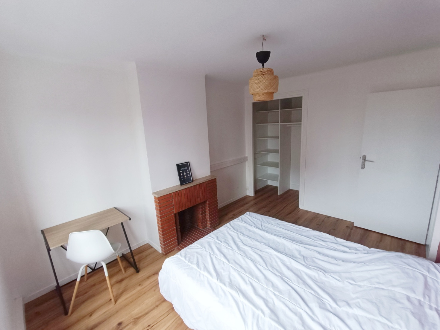 
                                                Vente
                                                 Duplex 4 chambres avec jardin