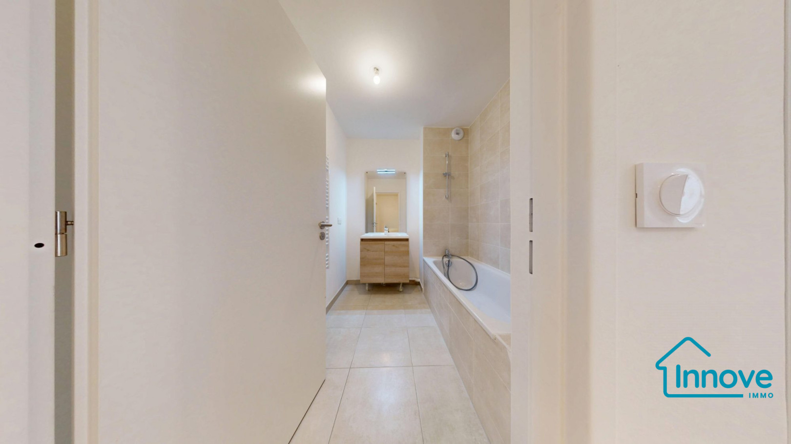 
                                                Vente
                                                 Duplex 4 chambres Rive gauche Frais de notaire offerts