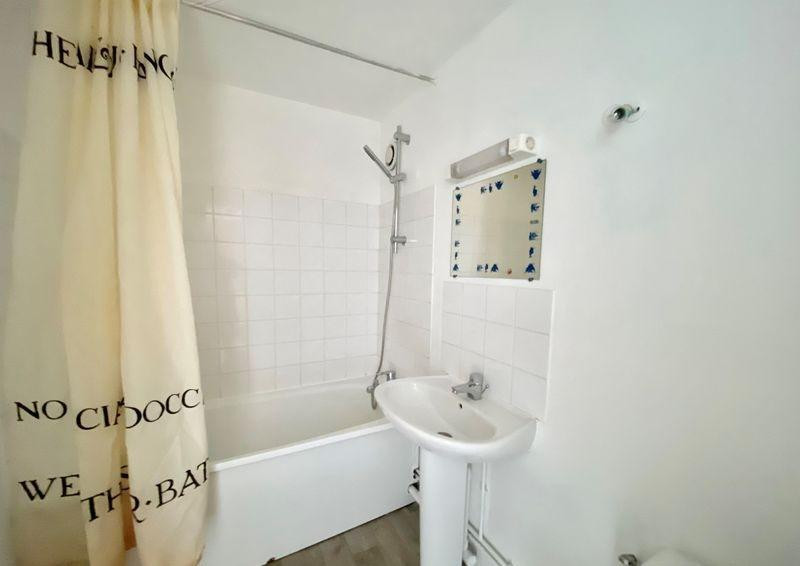 
                                                Location
                                                 Duplex 40 m2 à louer à Lille