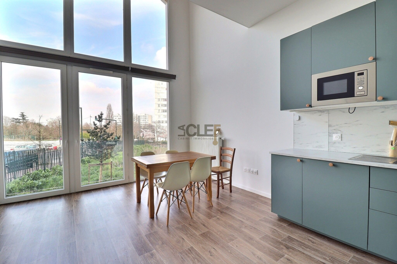 
                                                Location
                                                 Duplex - 46m² - Bagneux