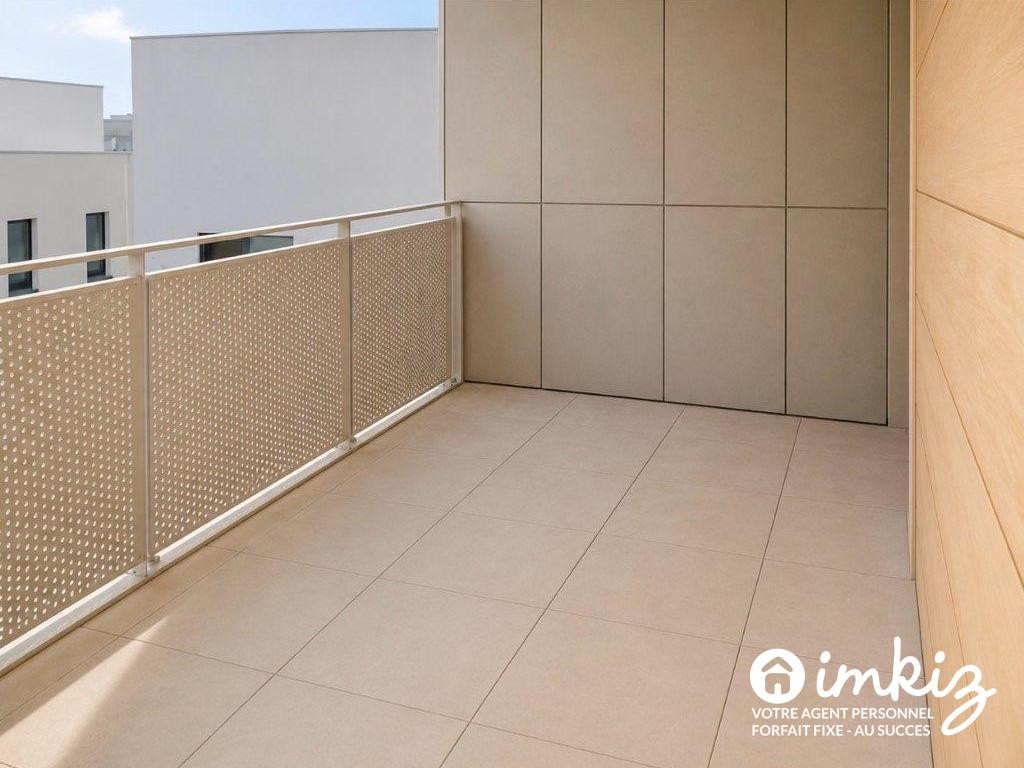 
                                                Vente
                                                 Duplex 5 pièces dernier étage avec terrasse