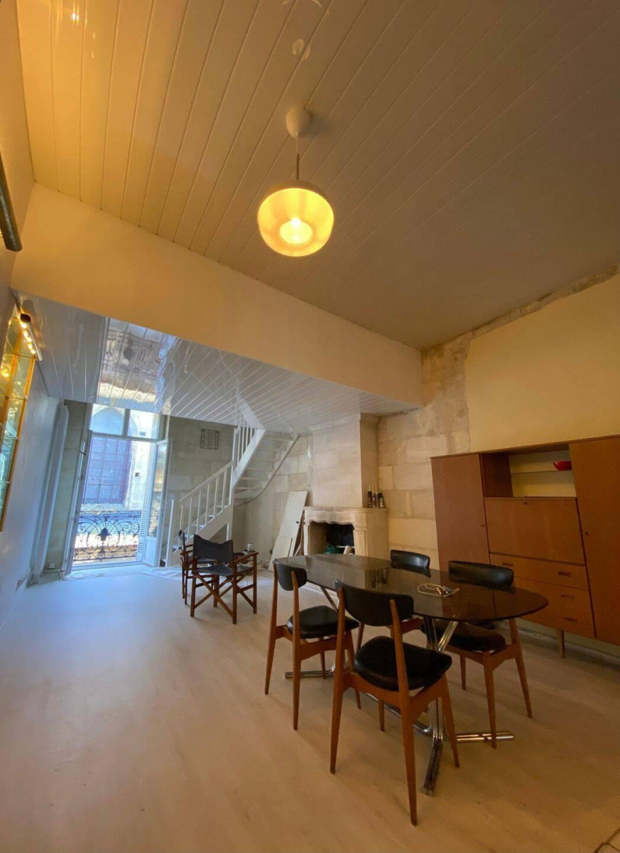
                                                Location
                                                 Duplex 70m2 / quartier piéton Fernand Lafargue