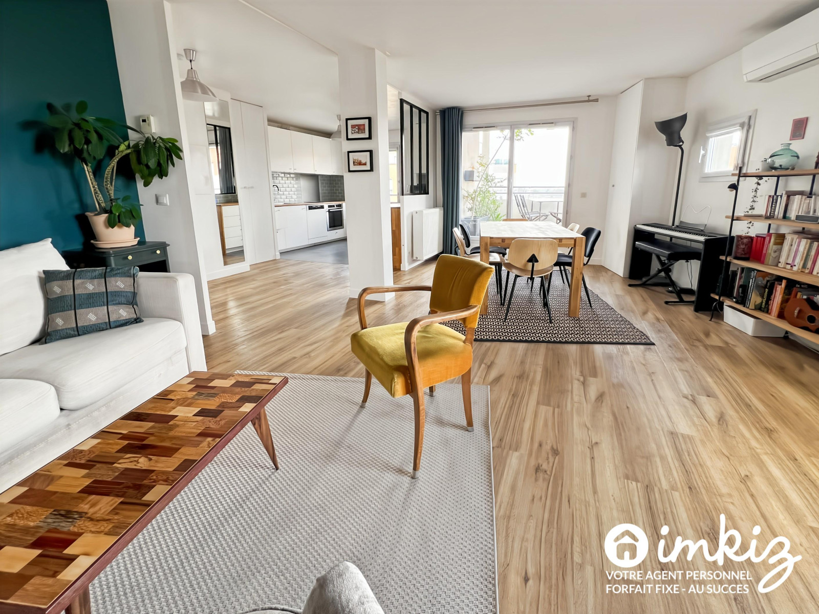 
                                                Vente
                                                 Duplex 99m² rénové, terrasse - climatisé - 2 boxes