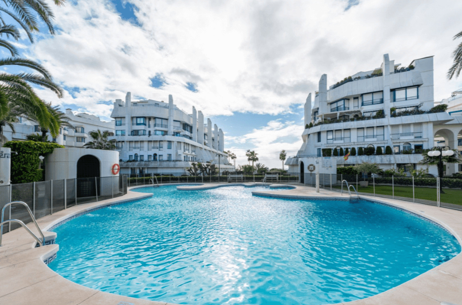 
                                                Vente
                                                 Duplex à Marbella