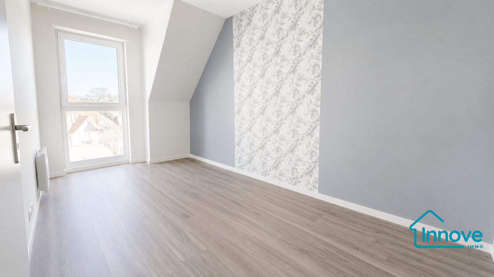 
                                                Vente
                                                 DUPLEX AVEC TERRASSE ENVIRONNEMENT PRIVILEGIE