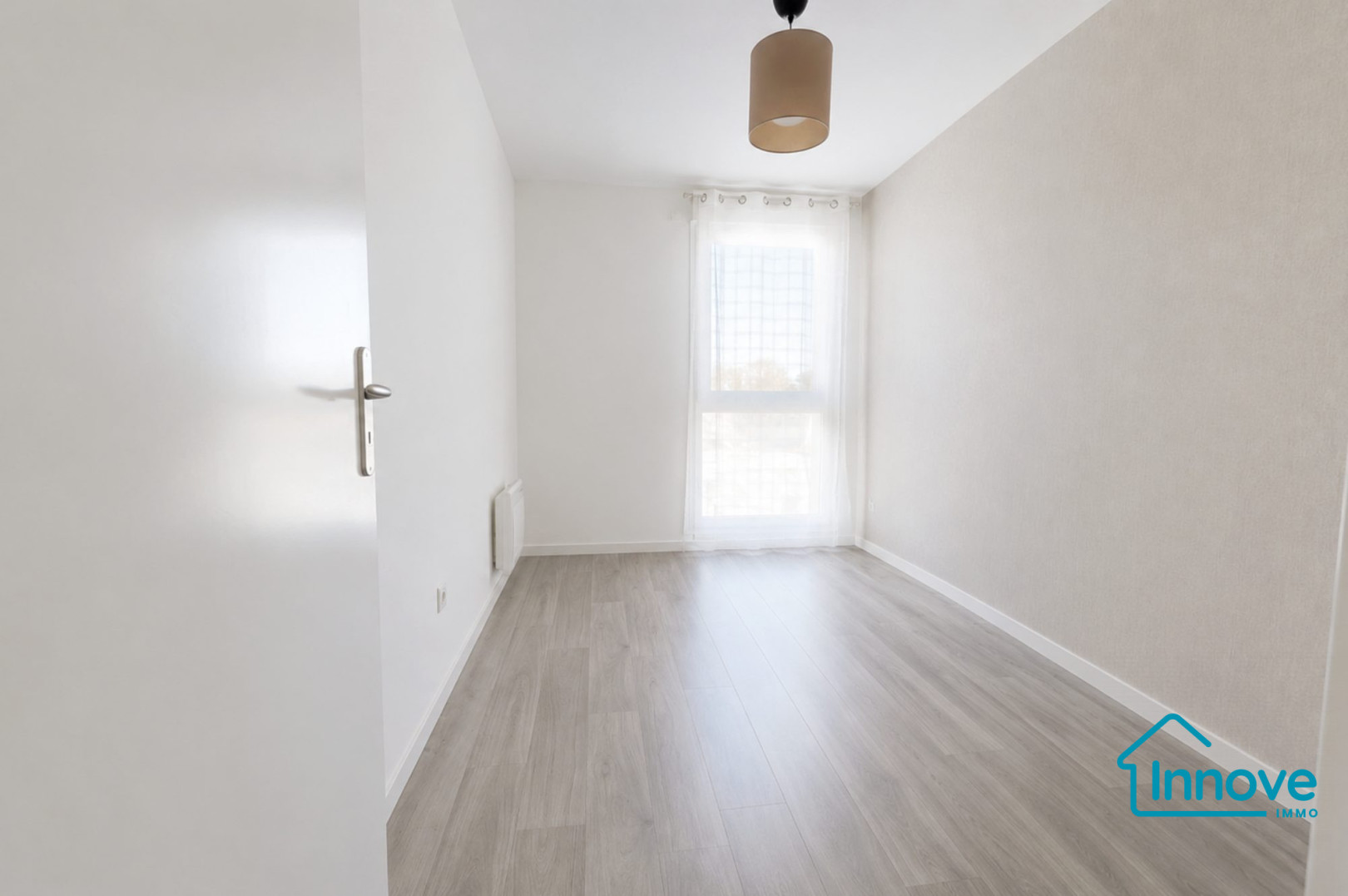 
                                                Vente
                                                 DUPLEX AVEC TERRASSE ENVIRONNEMENT PRIVILEGIE