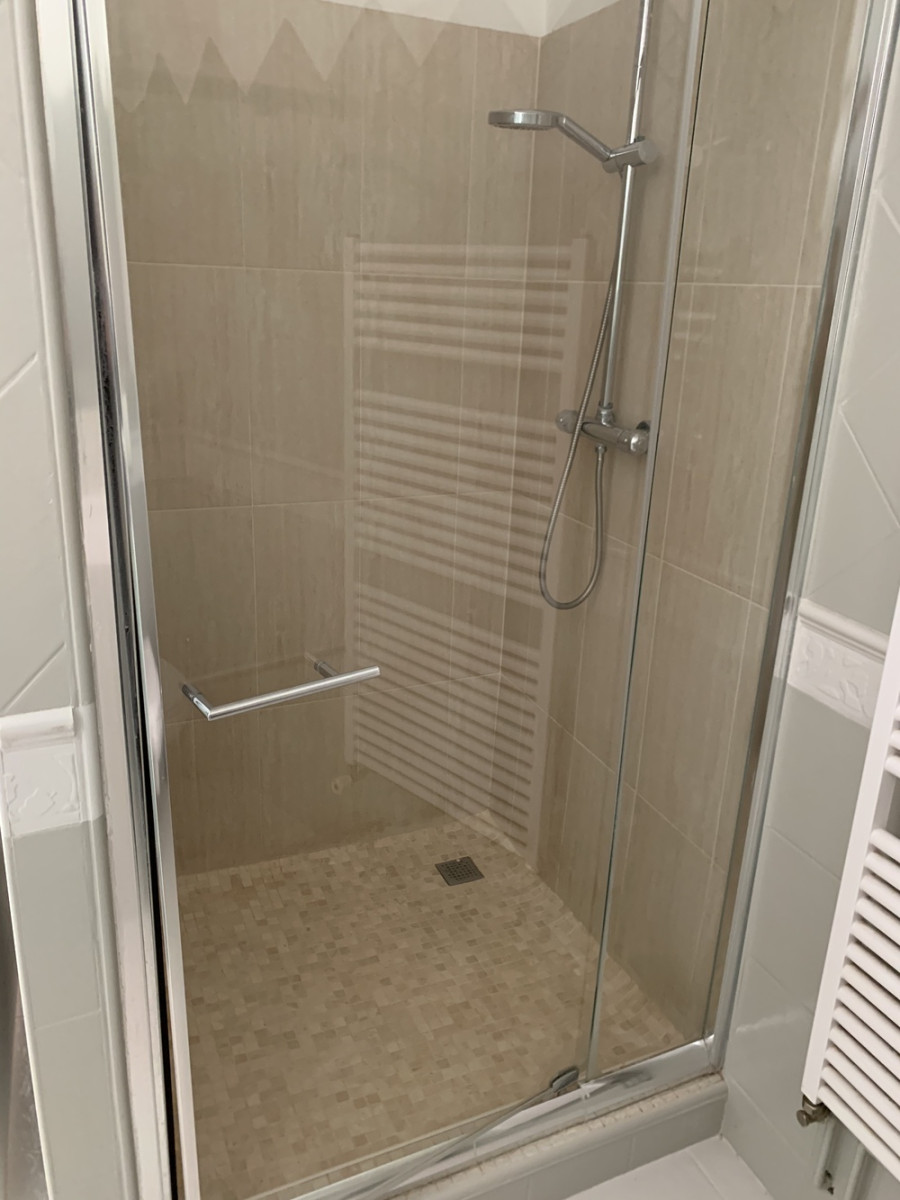 
                                                Location
                                                 Duplex avec terrasse proche métro 8 et RER D
