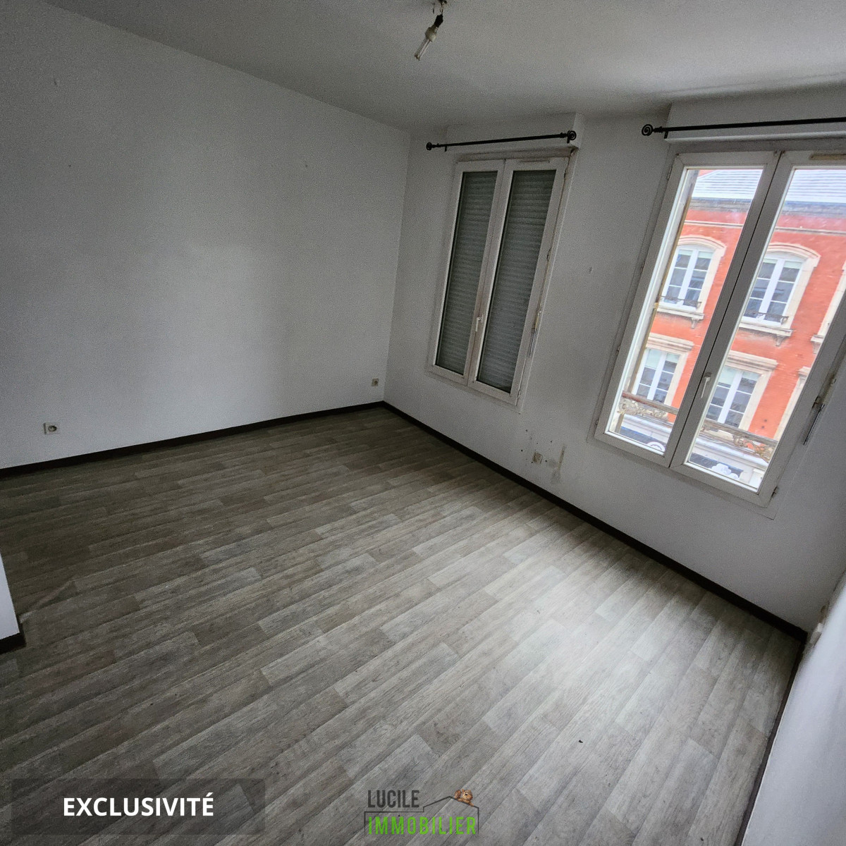
                                                Location
                                                 duplex centre ville