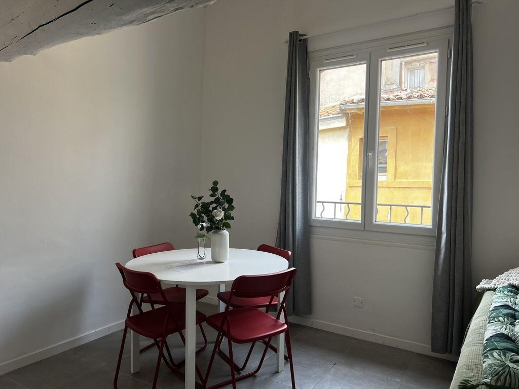 
                                                Location
                                                 Duplex CV rénové avec clim / lave linge / internet