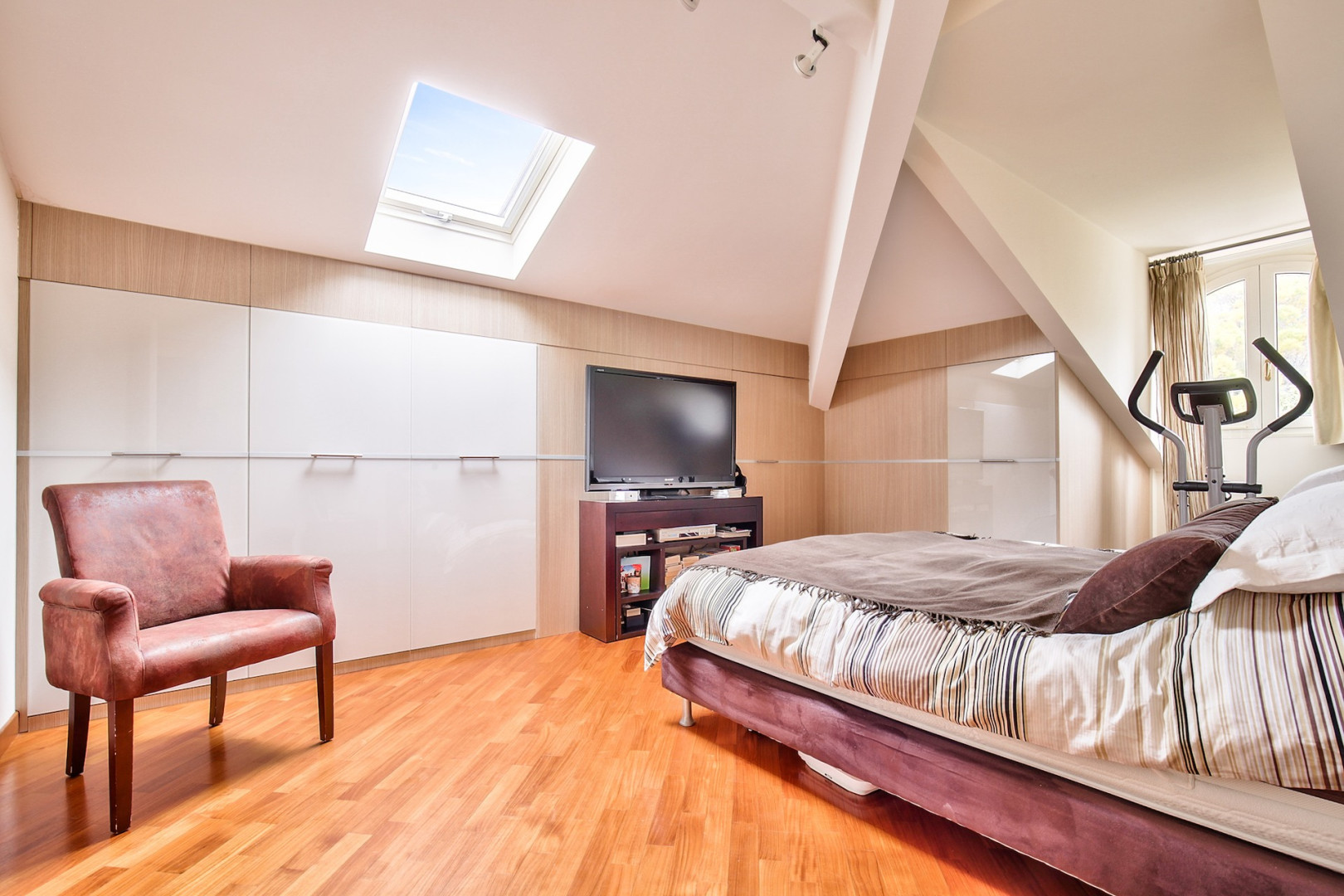 
                                                Vente
                                                 Duplex d’Exception à Cimiez