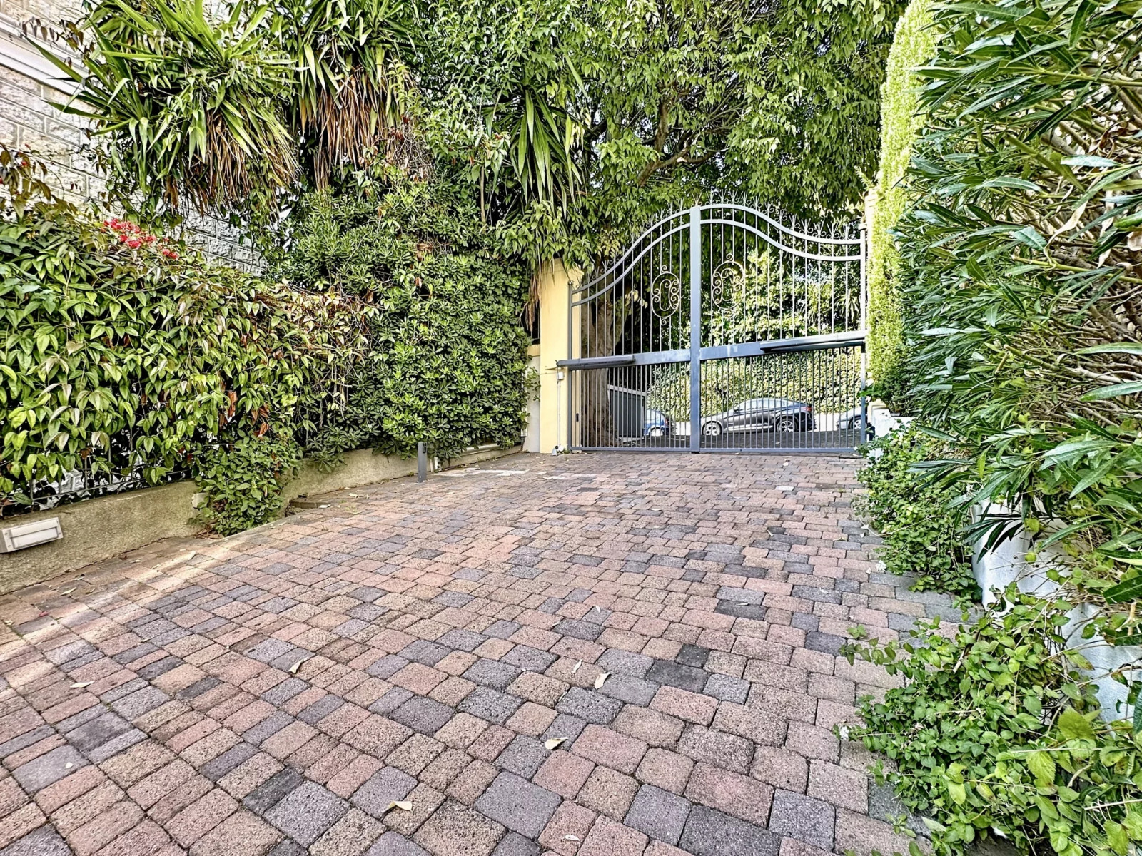 
                                                Vente
                                                 Duplex d’Exception à Cimiez