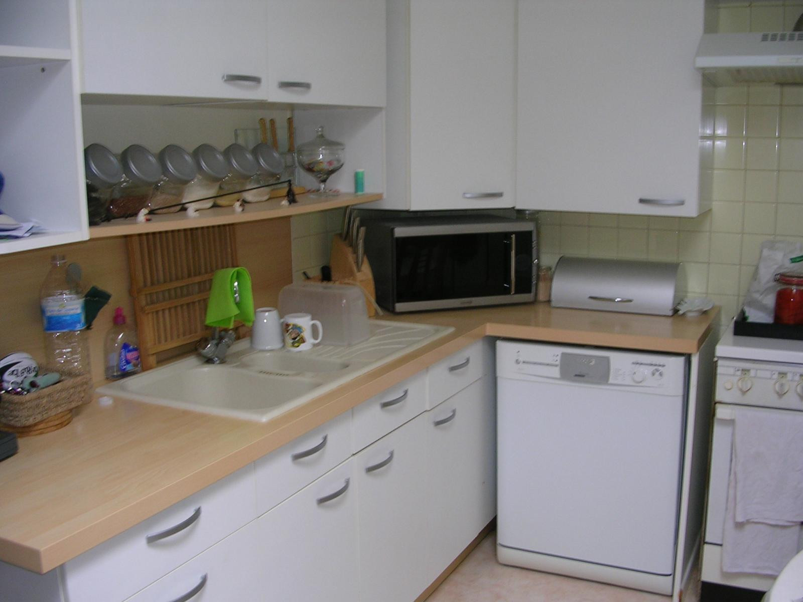 
                                                Location
                                                 Duplex dans maison ancienne avec garage.