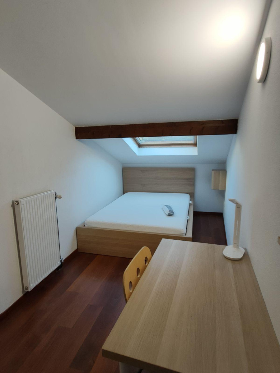 
                                                Location
                                                 Duplex dans résidence de 5 logements