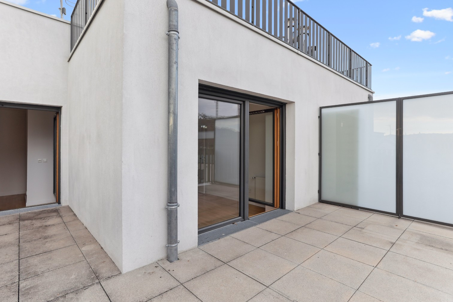 
                                                Vente
                                                 Duplex familial au dernier étage avec terrasse