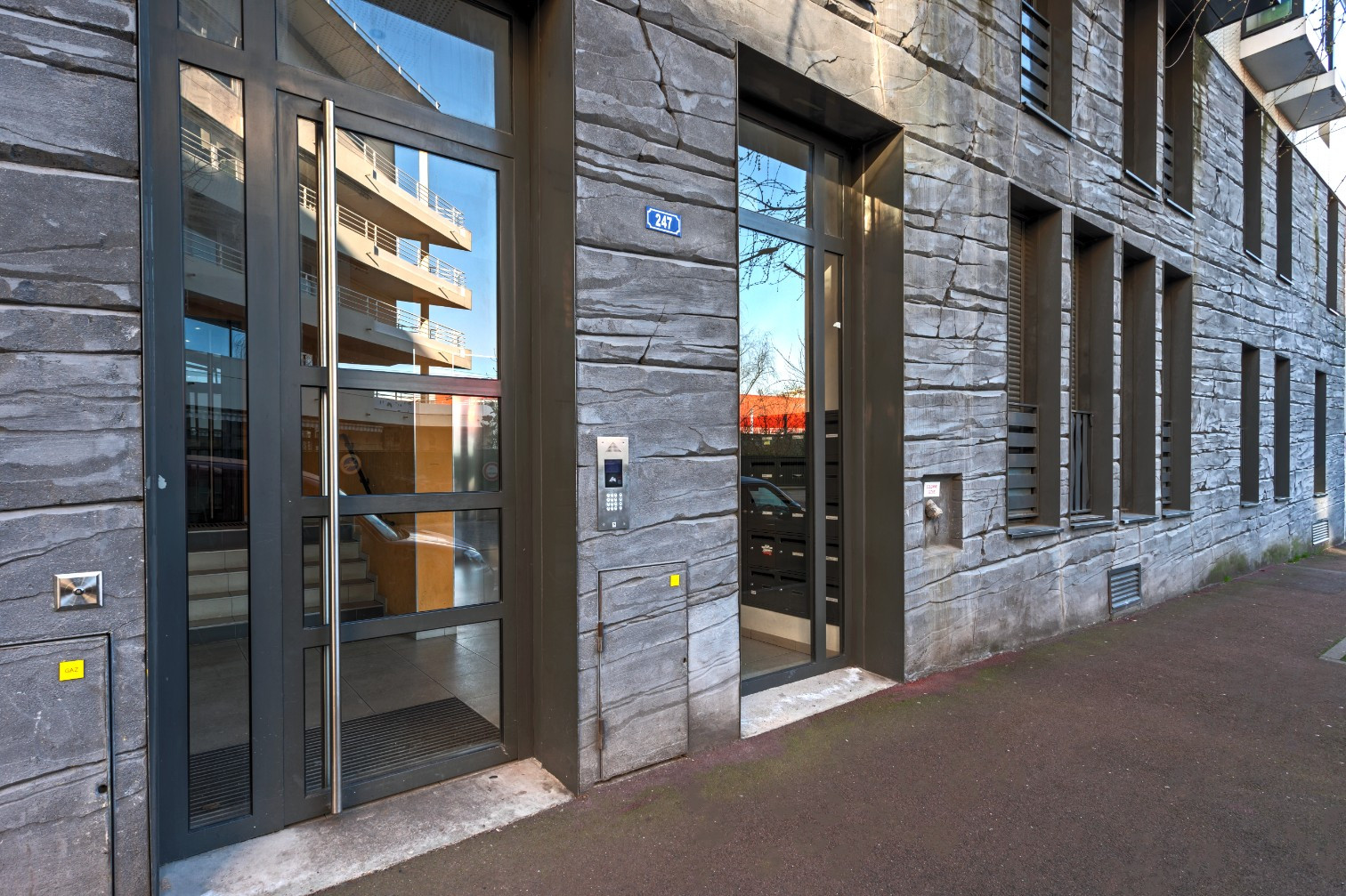 
                                                Vente
                                                 Duplex familial au dernier étage avec terrasse