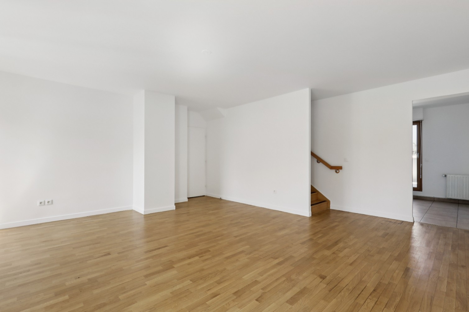 
                                                Vente
                                                 Duplex familial au dernier étage avec terrasses !