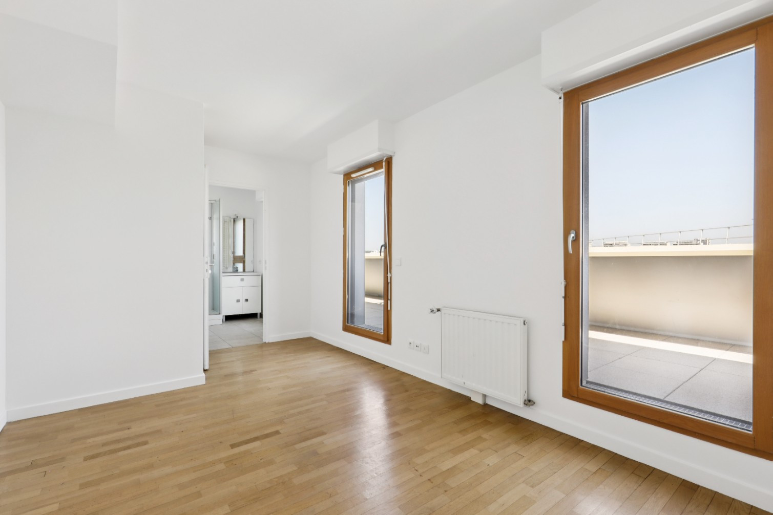 
                                                Vente
                                                 Duplex familial au dernier étage avec terrasses !