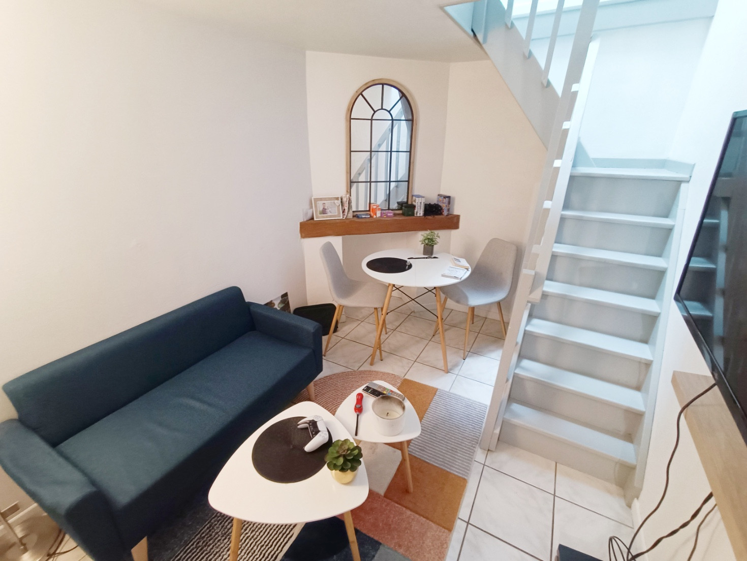 
                                                Location
                                                 Duplex Hypercentre 35m2