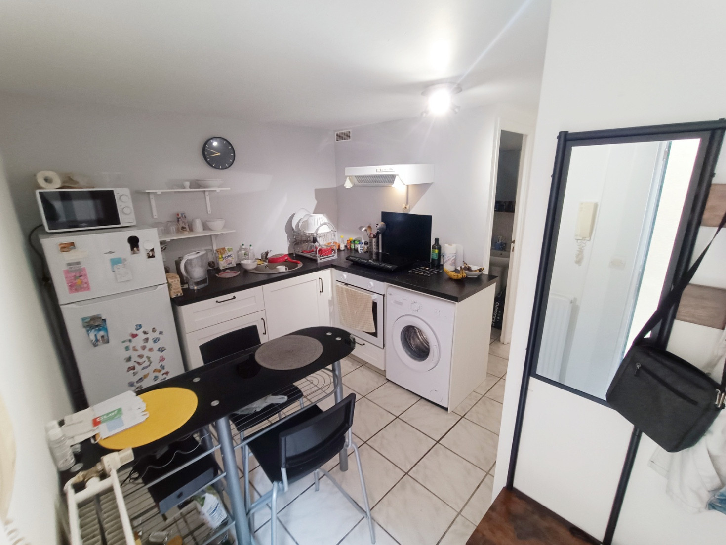 
                                                Location
                                                 Duplex Hypercentre 35m2