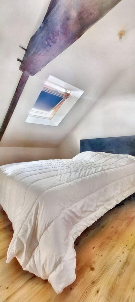 
                                                Location
                                                 Duplex meublé / Bail mobilité /Centre-ville Bayeux