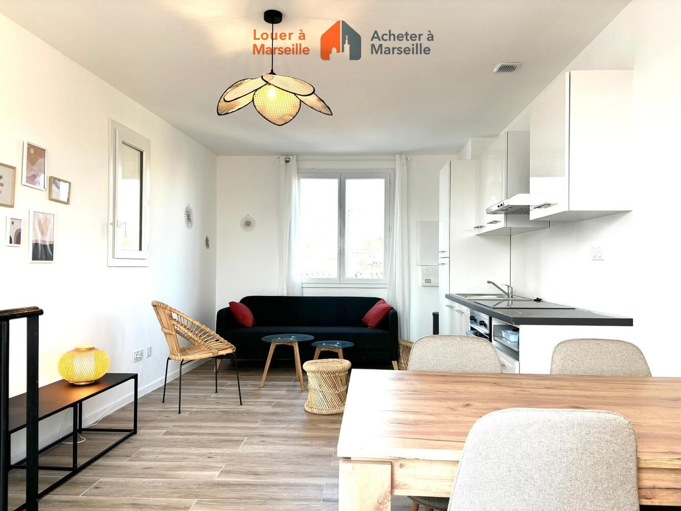 
                                                Location
                                                 Duplex meublé - Terrasse vue Nd de la Garde