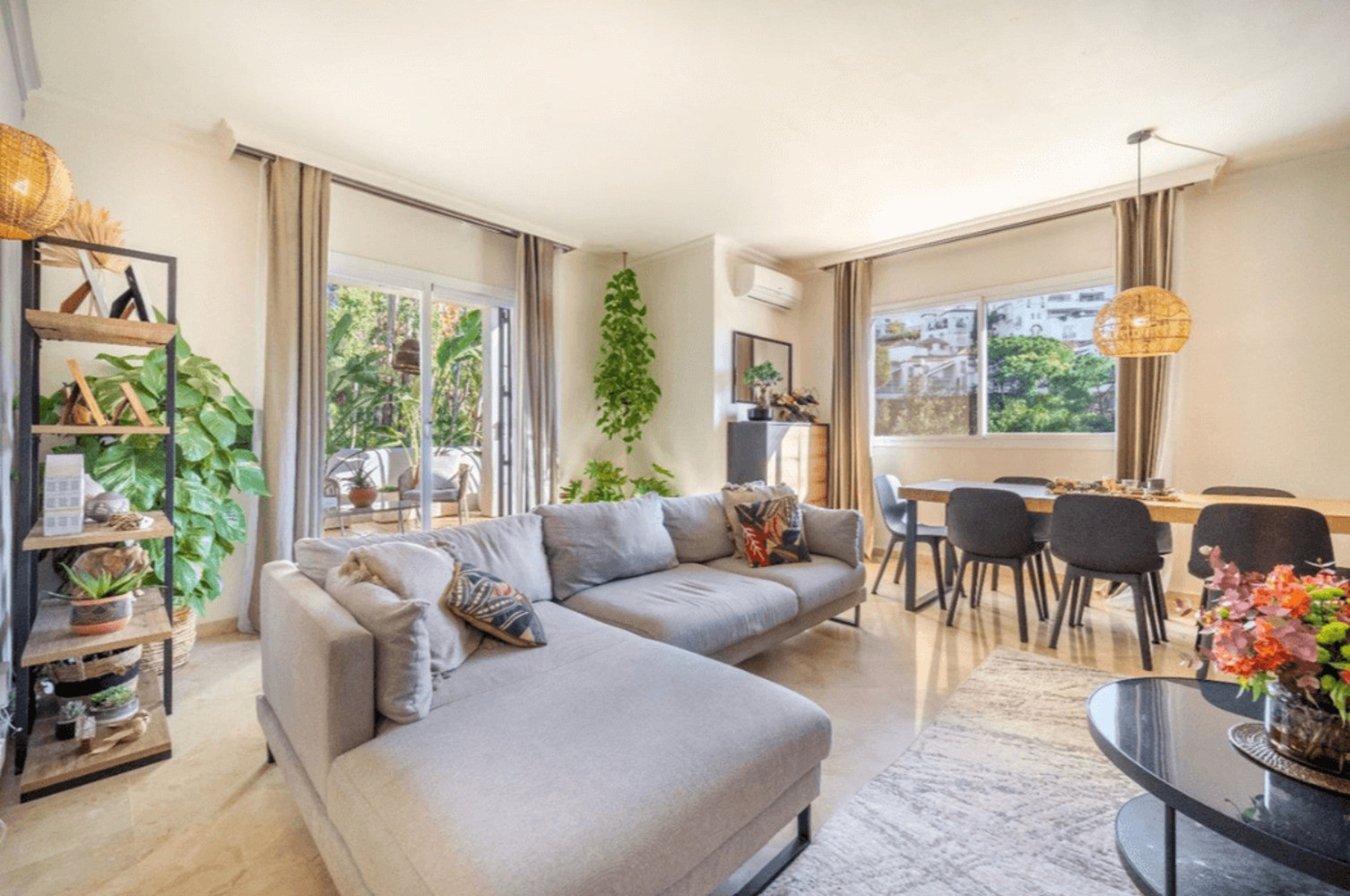 
                                                Vente
                                                 Duplex Penthouse à La Quinta