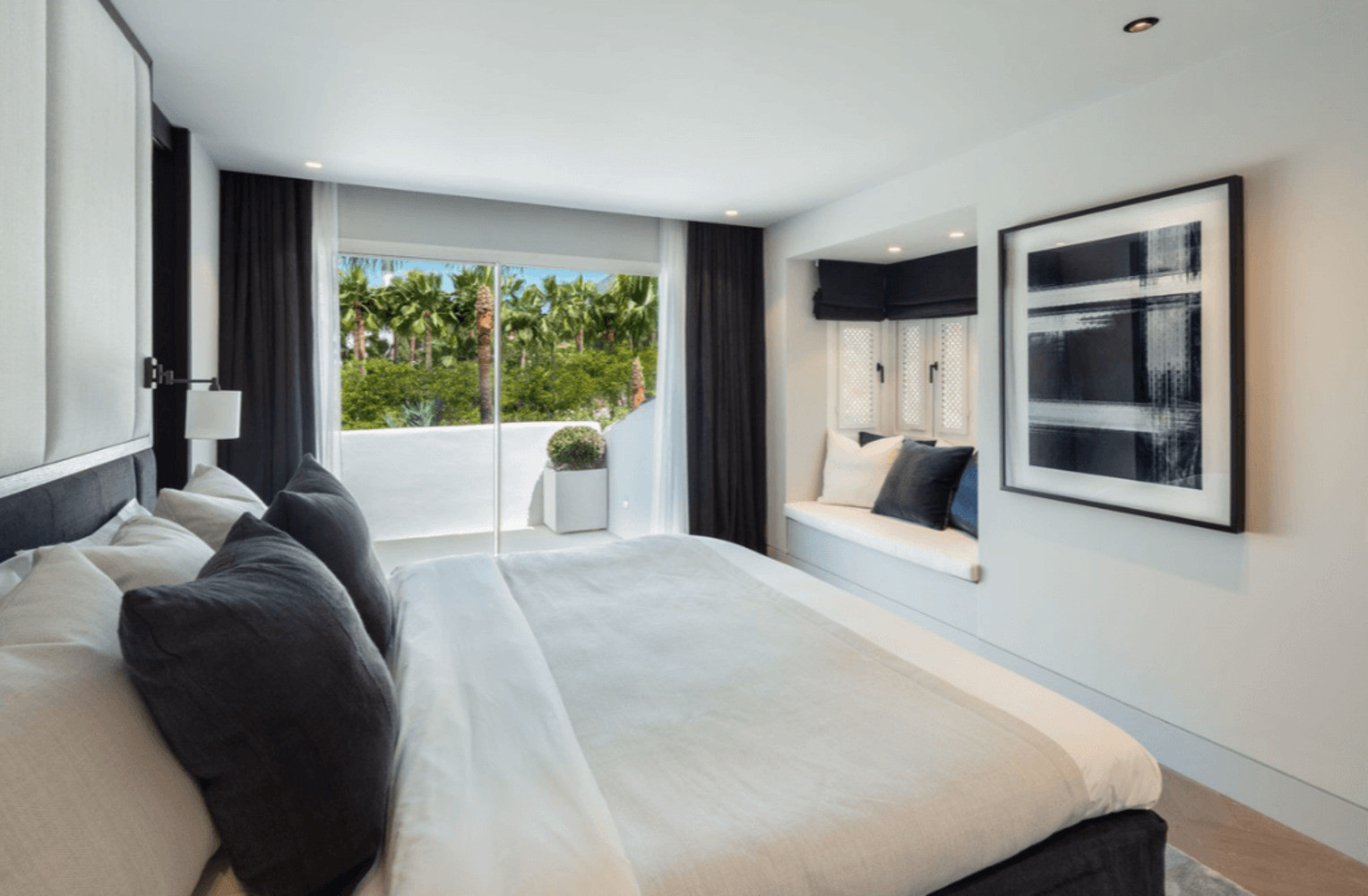 
                                                Vente
                                                 Duplex Penthouse à Puente Romano